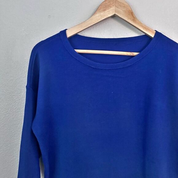 CHICO'S | Royal Blue Sweater 3/4 Sleeve Rounded Hem Pullover | Size 1, Medium - Picture 2 of 8